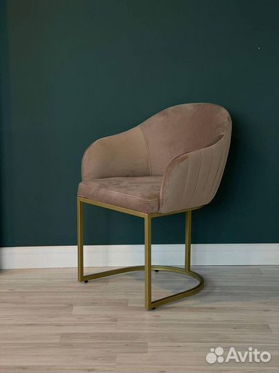 Стул офисный