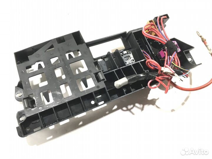 Блок предохранителей Audi A8 D3