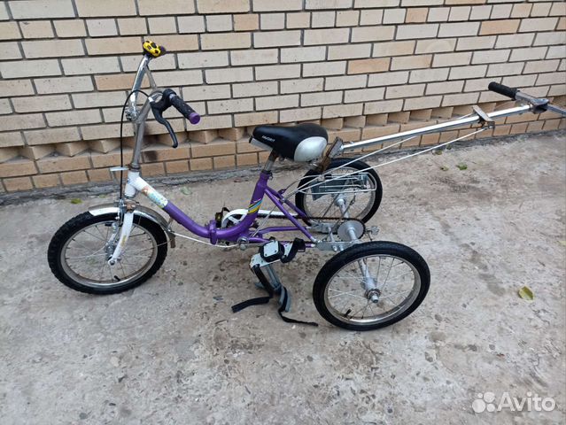 Трехколесный велосипед