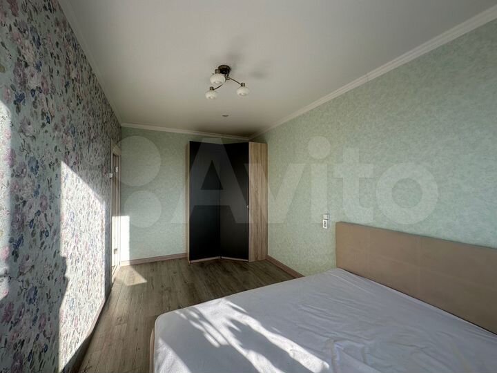 2-к. квартира, 43 м², 8/9 эт.