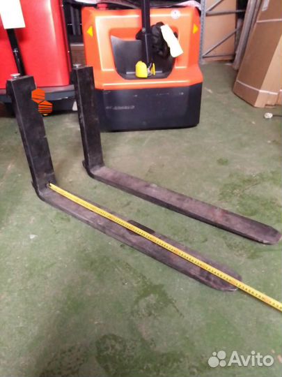 Запчасти к погрузчику: вилы, цепи, шины, камера