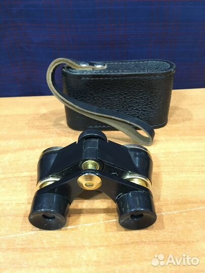 Театральный бинокль СССР в кожаном чехле