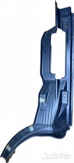 Защита антигравийная 8R0825213A Audi Q5 (8R)