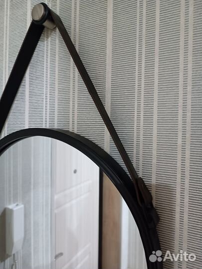 Зеркало настенное в прихожую