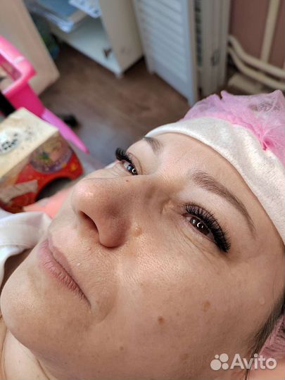 Обучение наращиванию ресниц