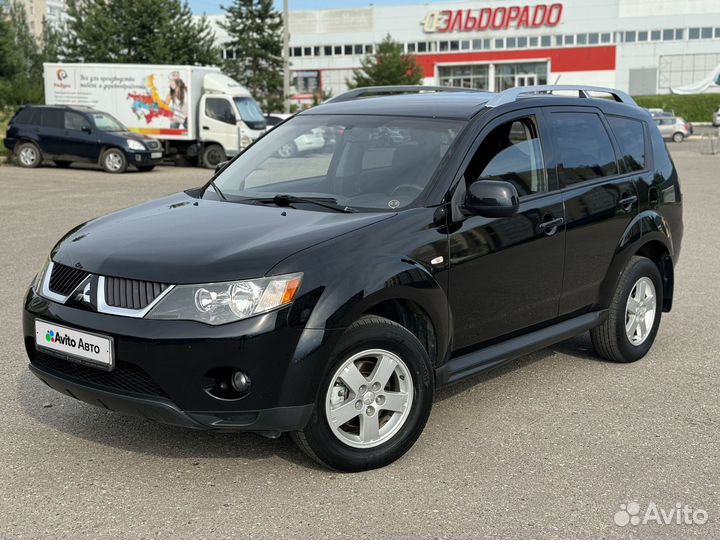 Mitsubishi Outlander 2.4 МТ, 2008, 180 000 км