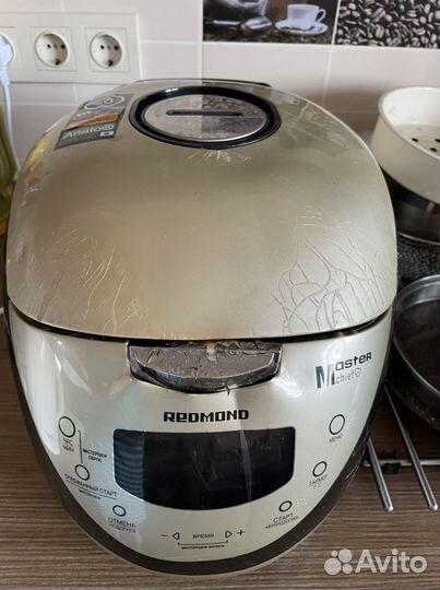 Мультиварка Redmond Rmc M150 золотая