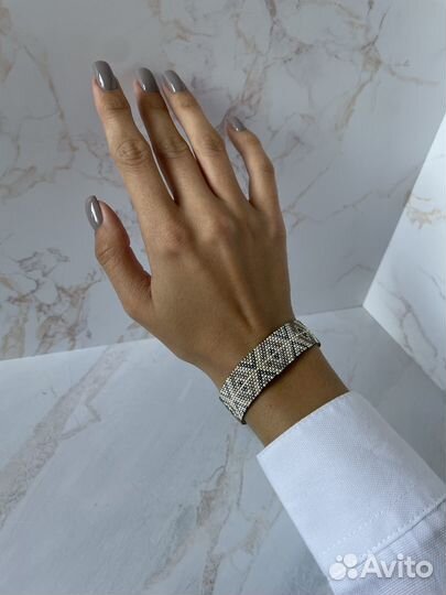 Браслет из бисера