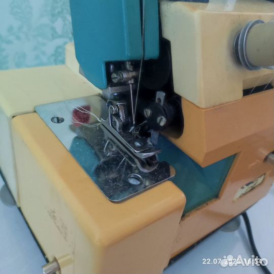 Оверлок 3 х ниточный