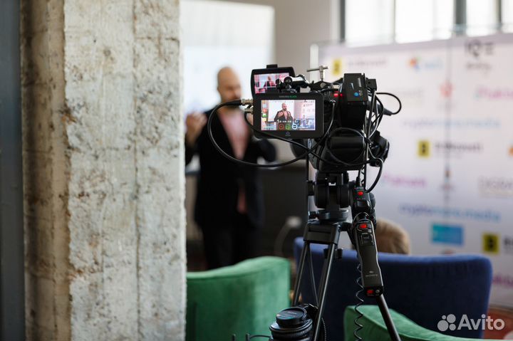 Видеооператор, монтажер, звукооператор