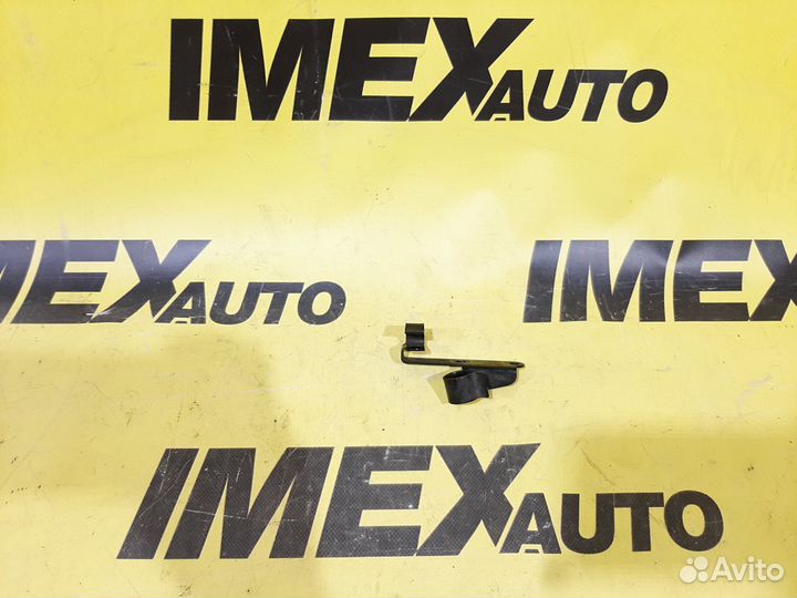 Кронштейн Audi Tt 8N AUQ