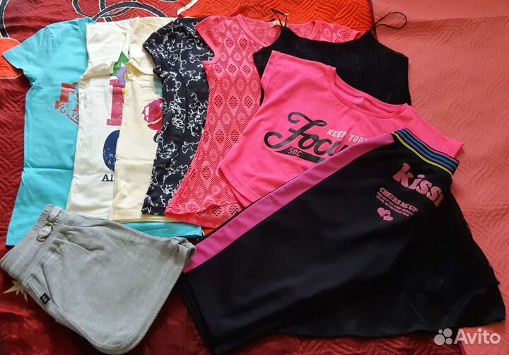 Одежда для девочки на лето р.134-146