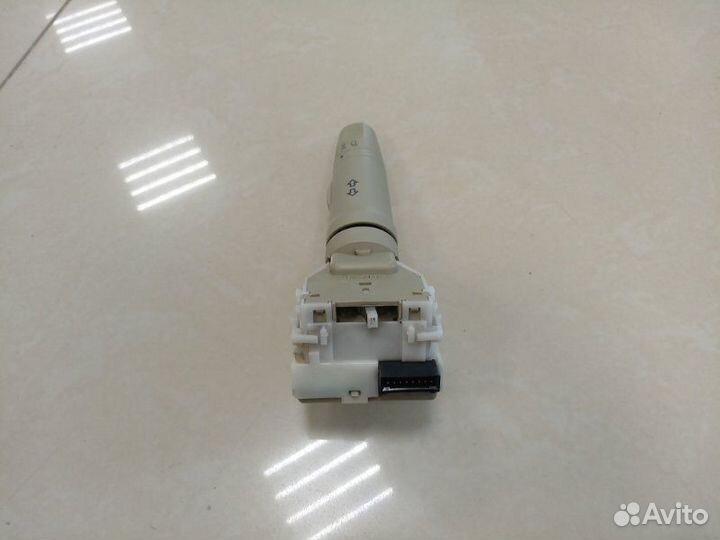 Подрулевой переключатель поворотов Nissan March