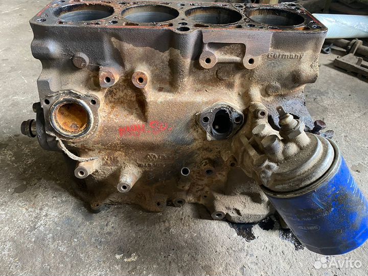 Блок двигателя Audi 80