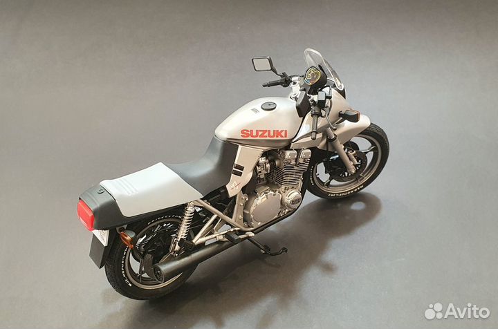 Модель Suzuki GSX1100S Katana