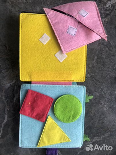 Текстильная книга из фетра для малышей