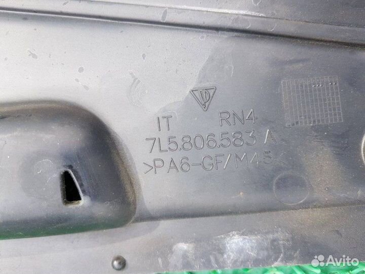 Крышка двигателя декоративная Porsche Cayenne