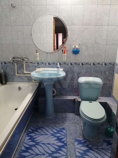 2-к. квартира, 58 м², 3/10 эт.