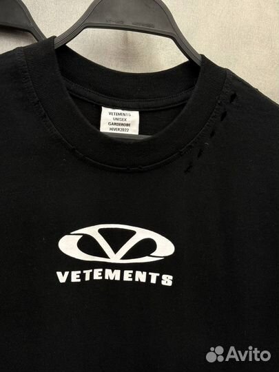 Футболка vetements