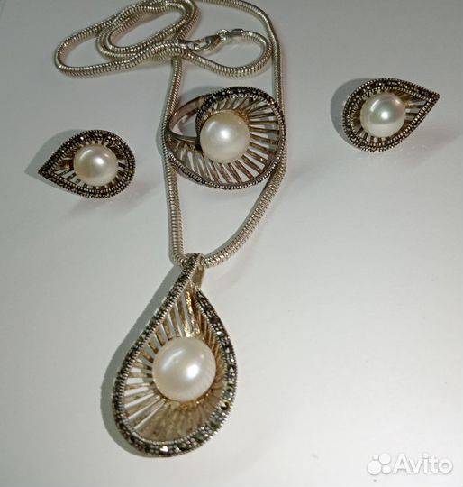 Комплект с жемчугом