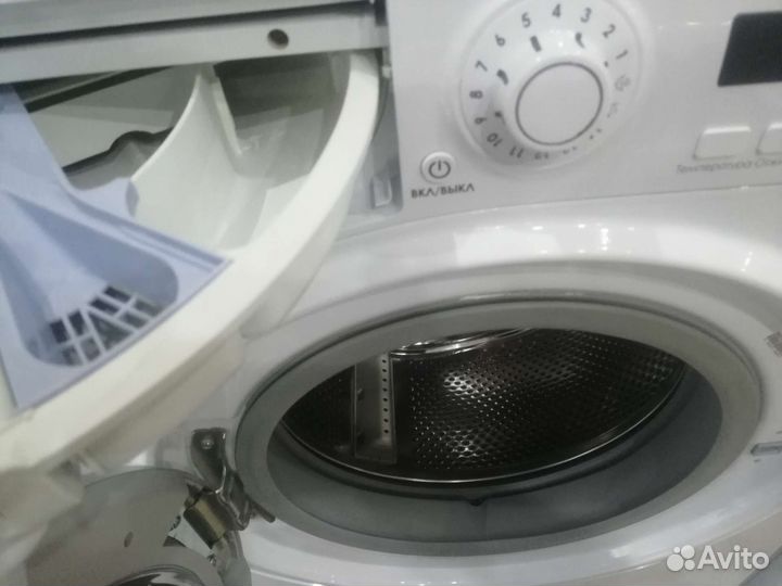 Стиральная машина Hotpoint Ariston 6kg