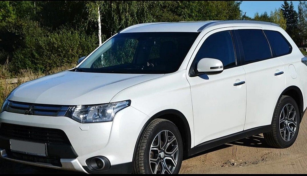 Mitsubishi Outlander: фото владельца