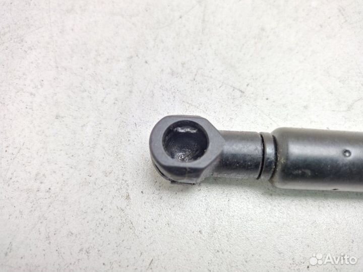 Амортизатор Audi Q7 2012