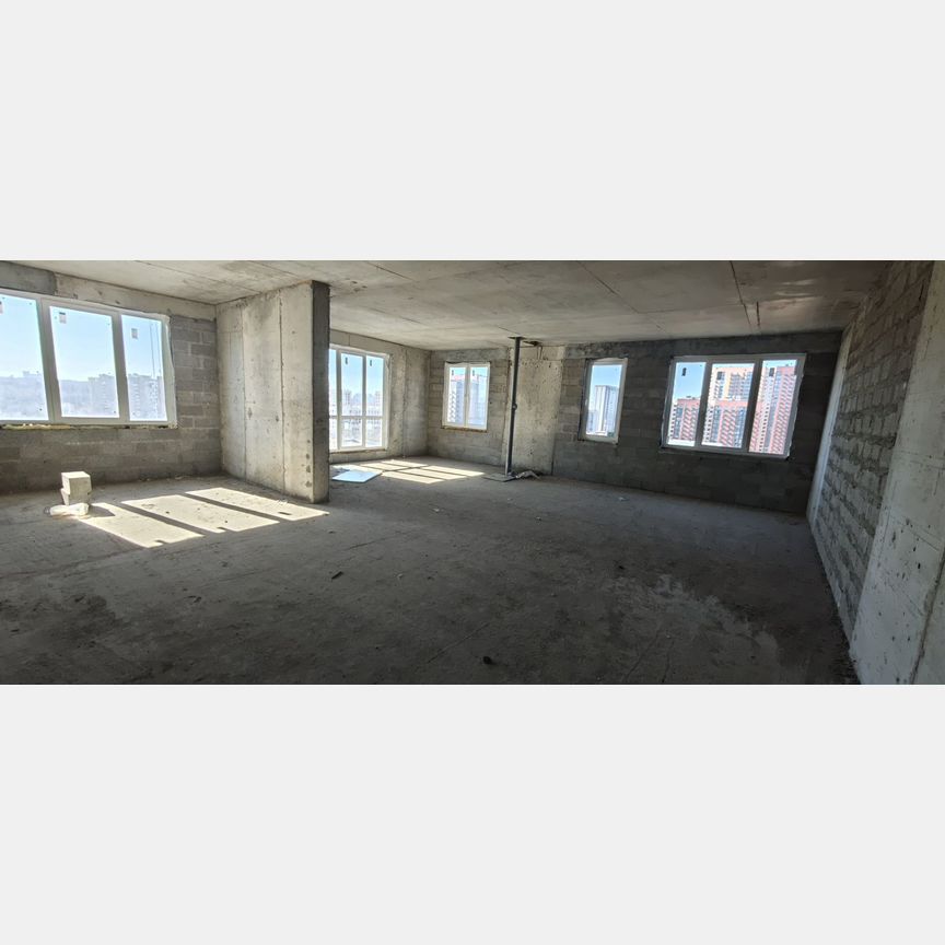 3-к. квартира, 95,8 м², 8/10 эт.