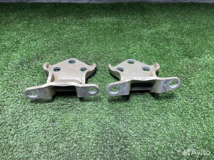 Петля двери багажника Toyota Funcargo NCP21 1NZ