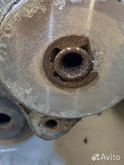 Суппорт задний правый Volkswagen Passat B6 2.0 BMR