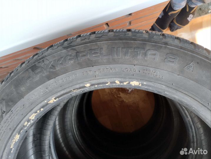 Nokian Tyres Hakkapeliitta 8 225/50 R17 43W