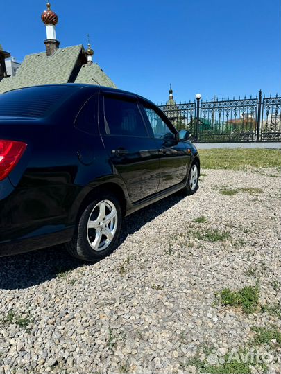 LADA Granta 1.6 AT, 2013, 175 000 км