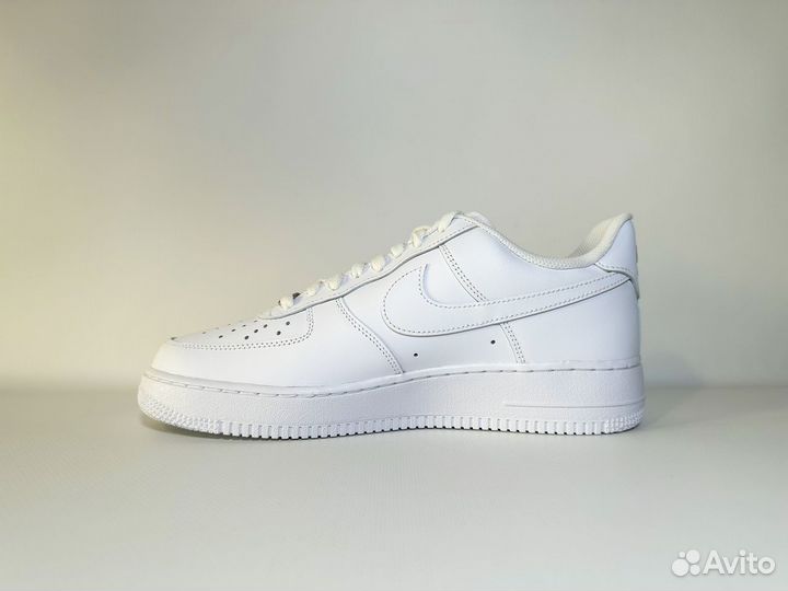 Оригинал Nike Air Force 1 Low '07 White 44EU