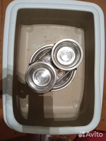 Туалет для животных+(миски (3шт