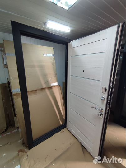 Дверь 8.5 см входная 86я металлическая