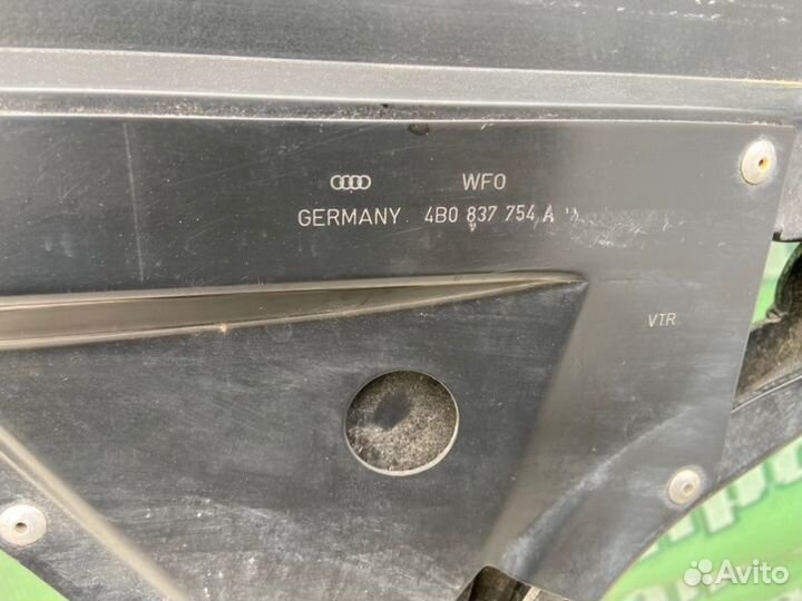 Стеклоподъемник передний правый Audi A6 C5 avant