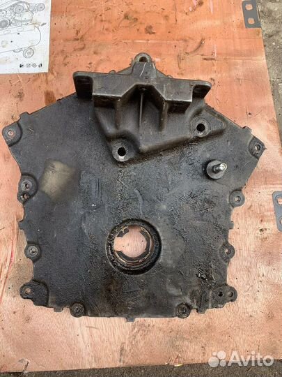 Передняя крышка двс chrysler sebring 2.7 2000г