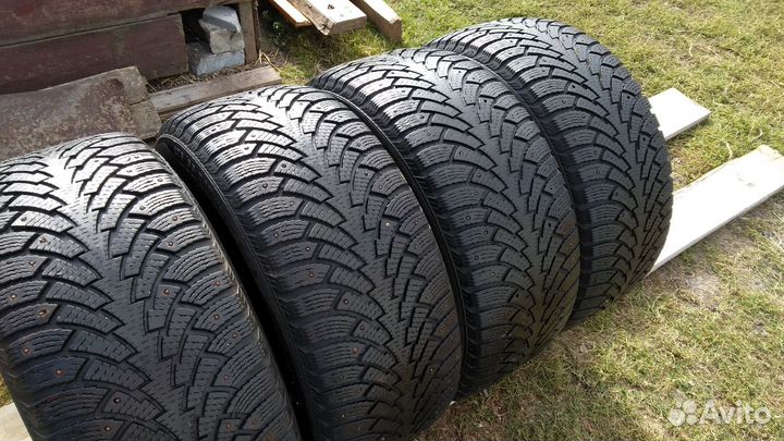 Nokian Tyres Hakkapeliitta 5 SUV 275/55 R17