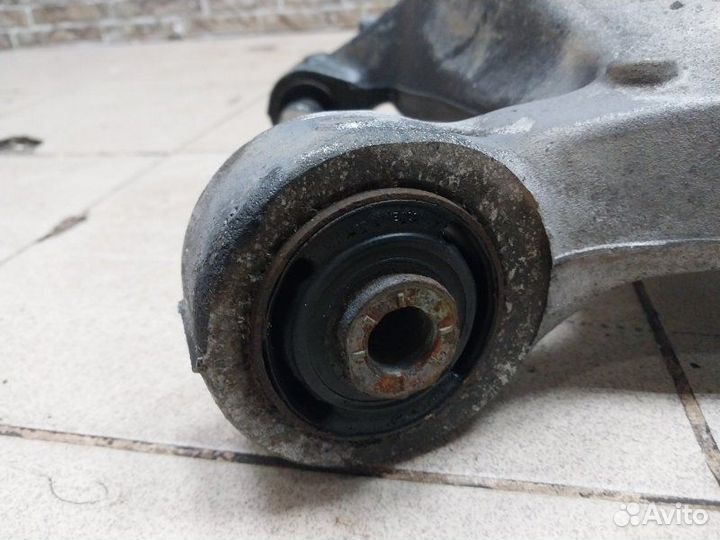 Рычаг подвески задний правый Ford Mustang S550 5.0