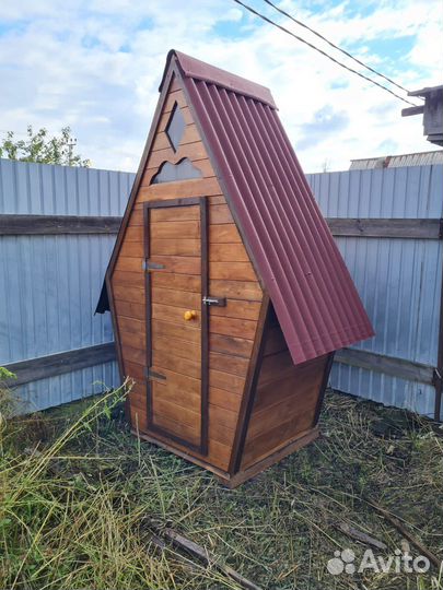 Деревянный туалет