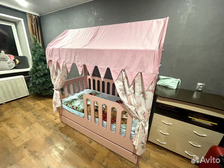 Кровать для девочки