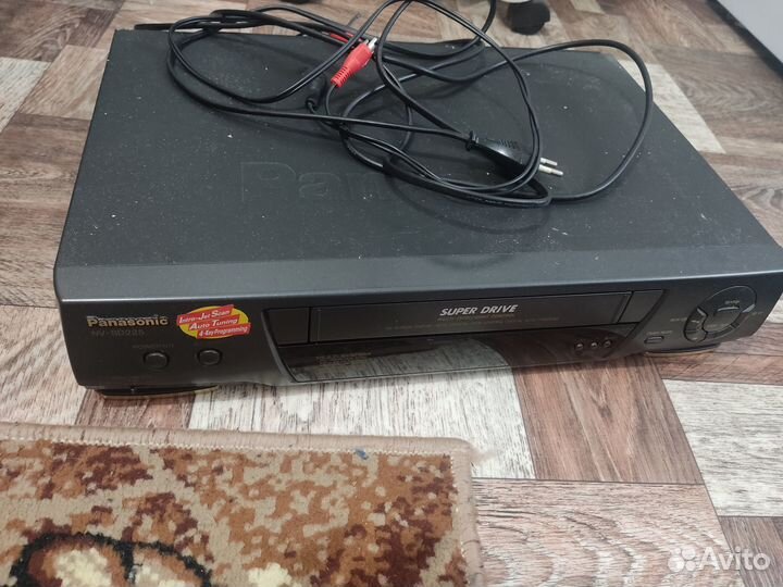 Видеомагнитофон panasonic