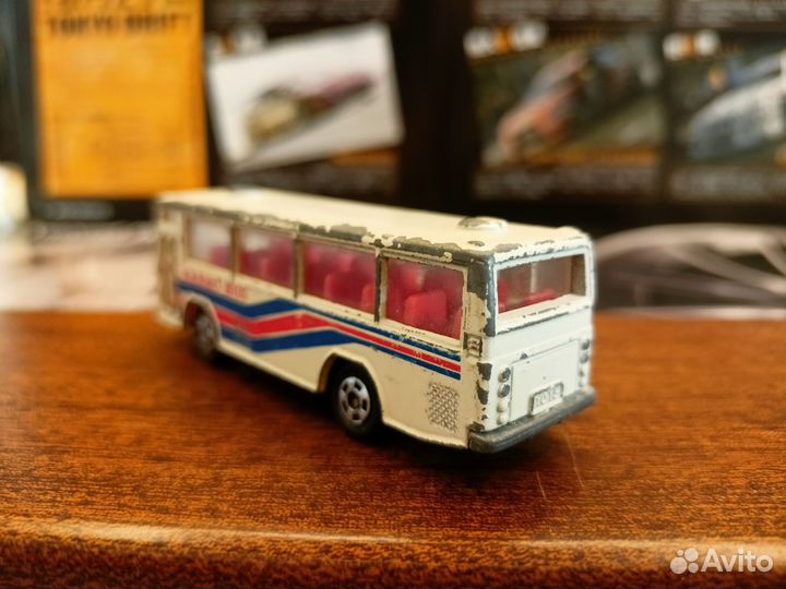 Hino rainbow skeleton BUS tomica 1/116