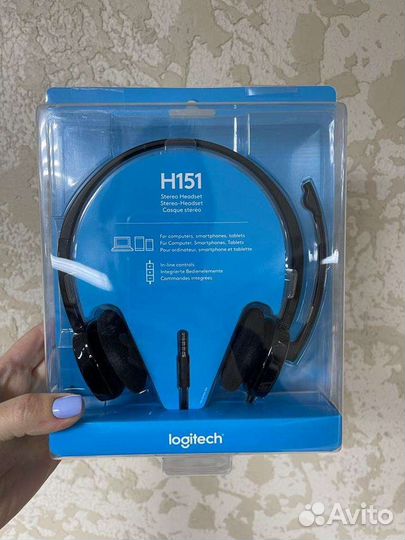 Новые наушники с микрофоном Logitech