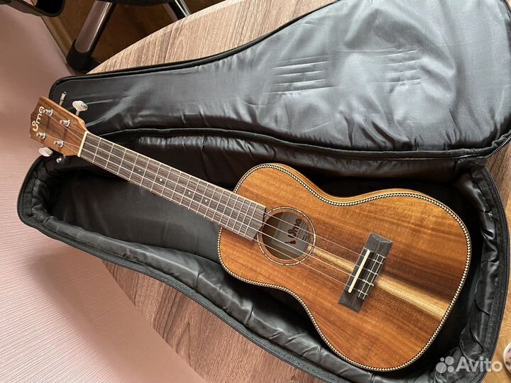 Укулеле концерт UMA UK-15SC с чехлом в комплекте