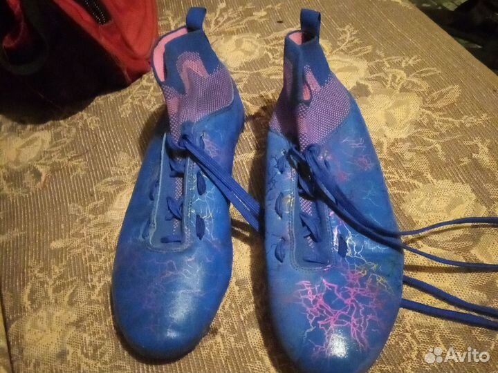 Бутся футбольные