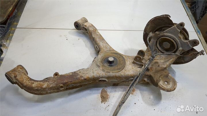 Ступица (кулак, цапфа) Mercedes Vito W638, 2001