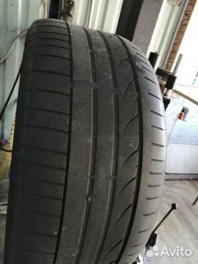 Bridgestone B-RV AQ 255/45 R17