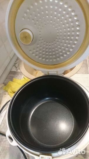 Мультиварка Добрыня DO-1003