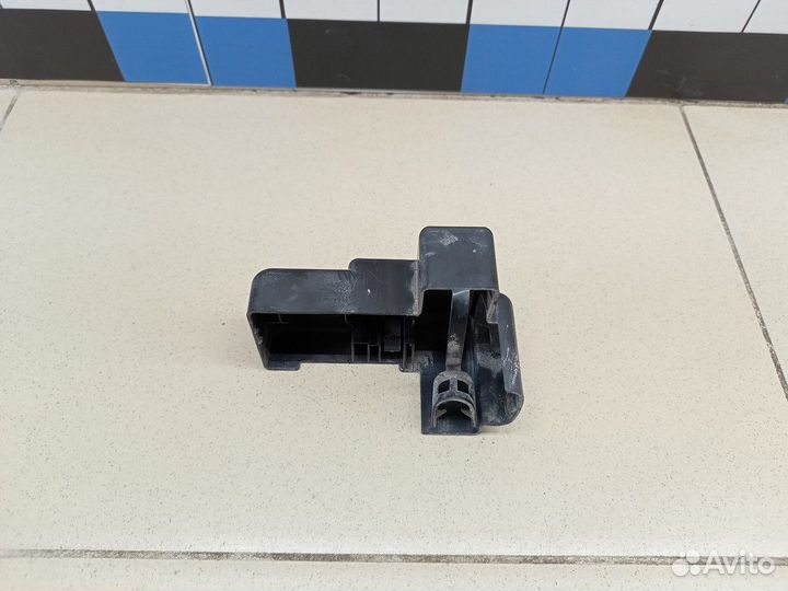 Крышка RAV 4 2013